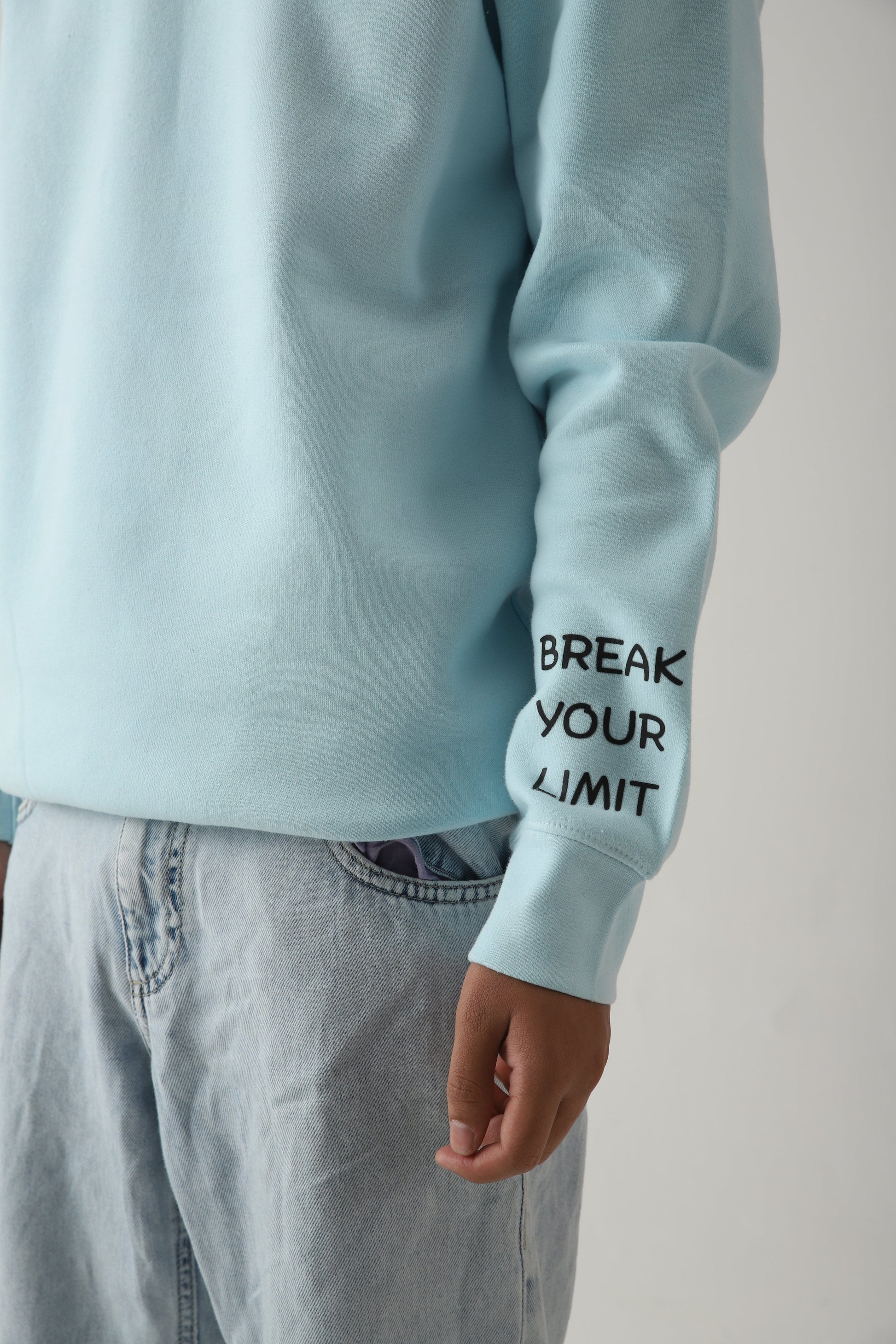 Zattitudeclothing sweatshirt Everything’s Fine | RELAX FIT