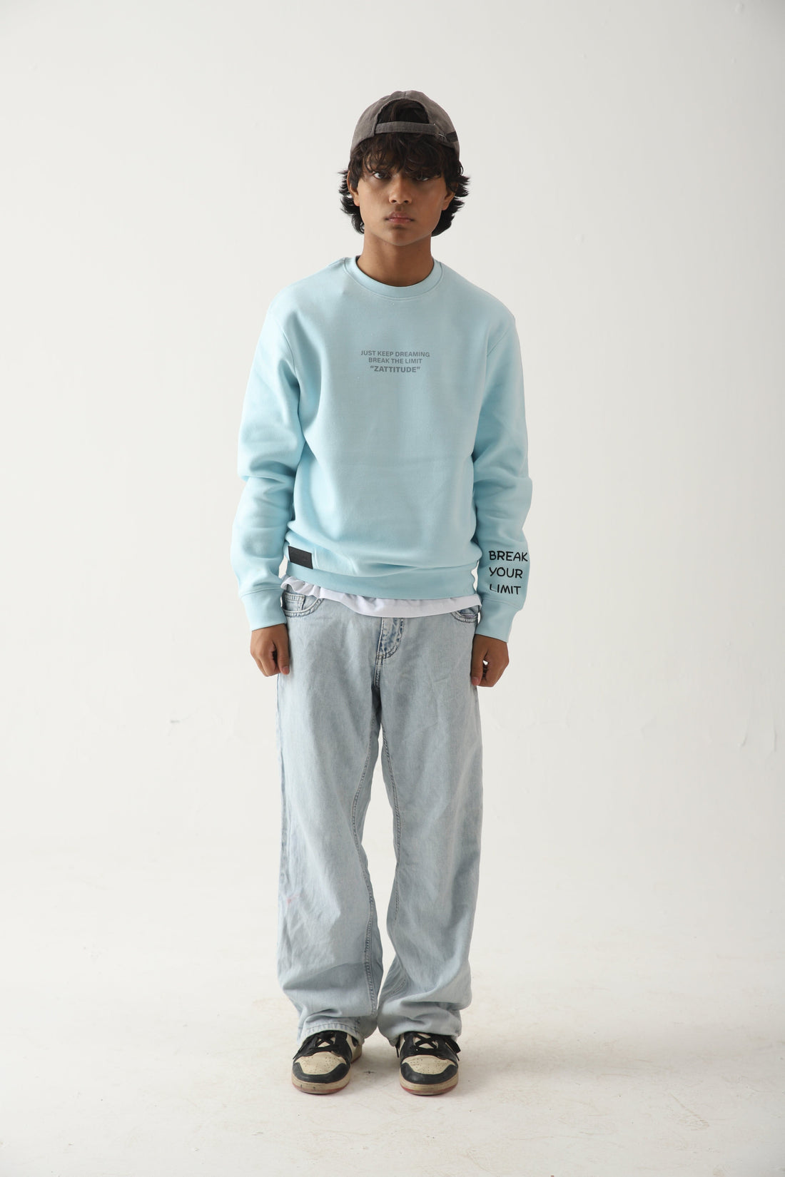 Zattitudeclothing sweatshirt Everything’s Fine | RELAX FIT